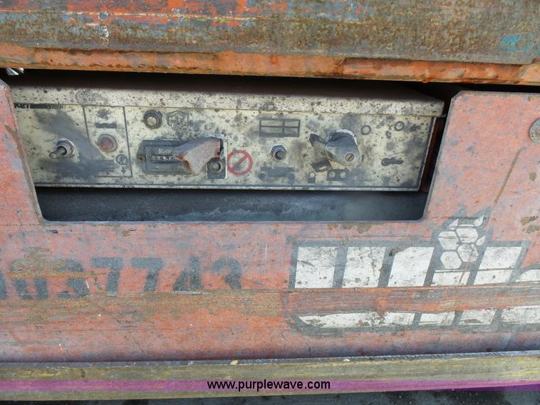 image for item J1655 Snorkel SL20 scissor lift