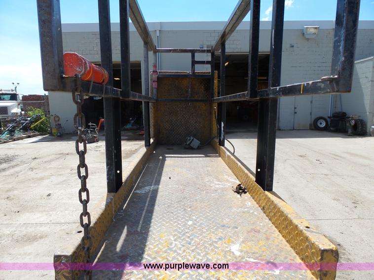 image for item J1656 Grove SM2633 scissor lift