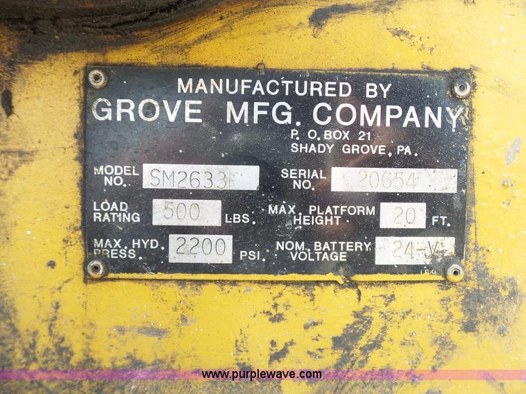 image for item J1656 Grove SM2633 scissor lift