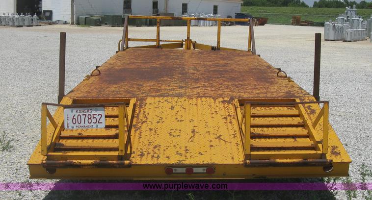 image for item J2778 1984 shop built equipment trailer