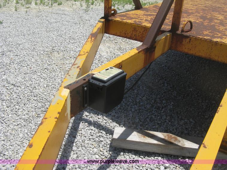 image for item J2778 1984 shop built equipment trailer