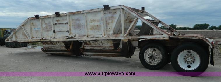 image for item J5125 1968 Tempte BD2T bottom dump trailer