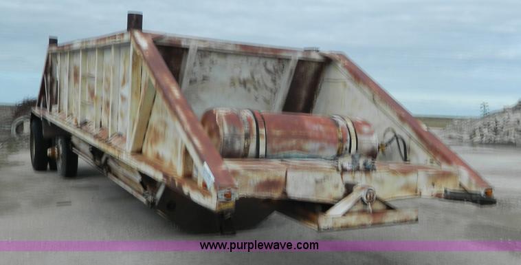 image for item J5125 1968 Tempte BD2T bottom dump trailer