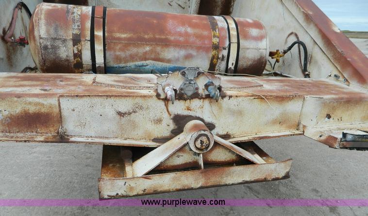 image for item J5125 1968 Tempte BD2T bottom dump trailer