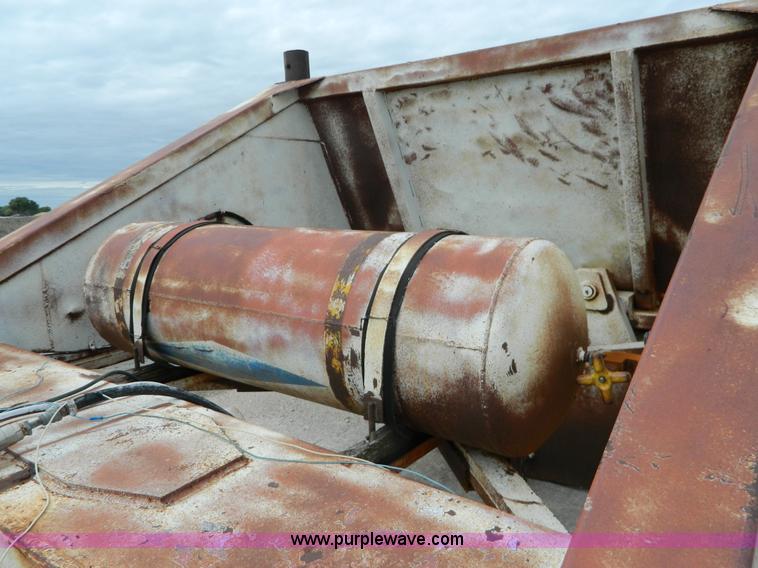 image for item J5125 1968 Tempte BD2T bottom dump trailer