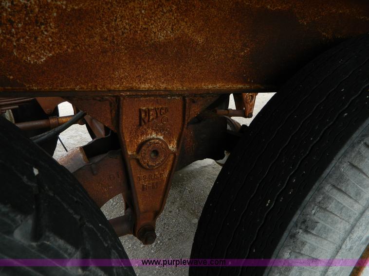 image for item J5125 1968 Tempte BD2T bottom dump trailer