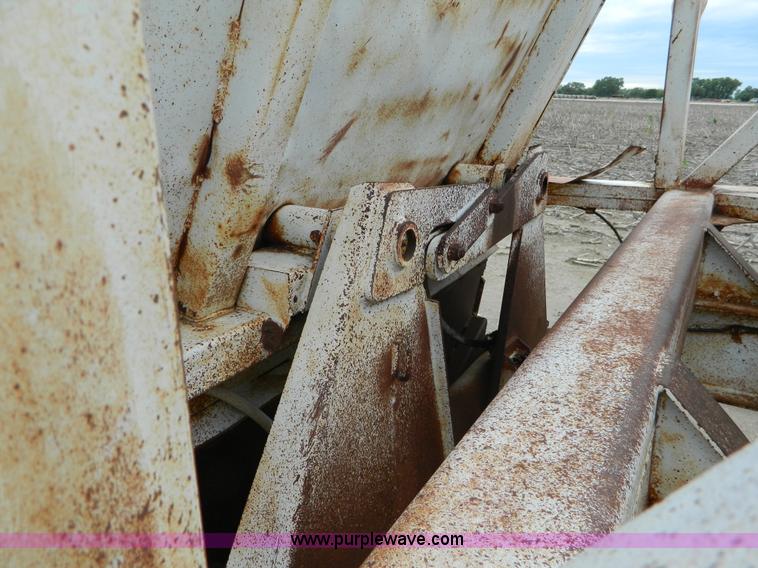 image for item J5125 1968 Tempte BD2T bottom dump trailer