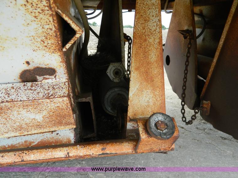 image for item J5125 1968 Tempte BD2T bottom dump trailer