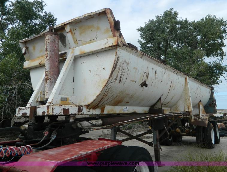 image for item J5126 1978 Cook SDS28RR end dump trailer