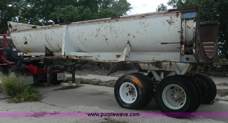 image for item J5126 1978 Cook SDS28RR end dump trailer