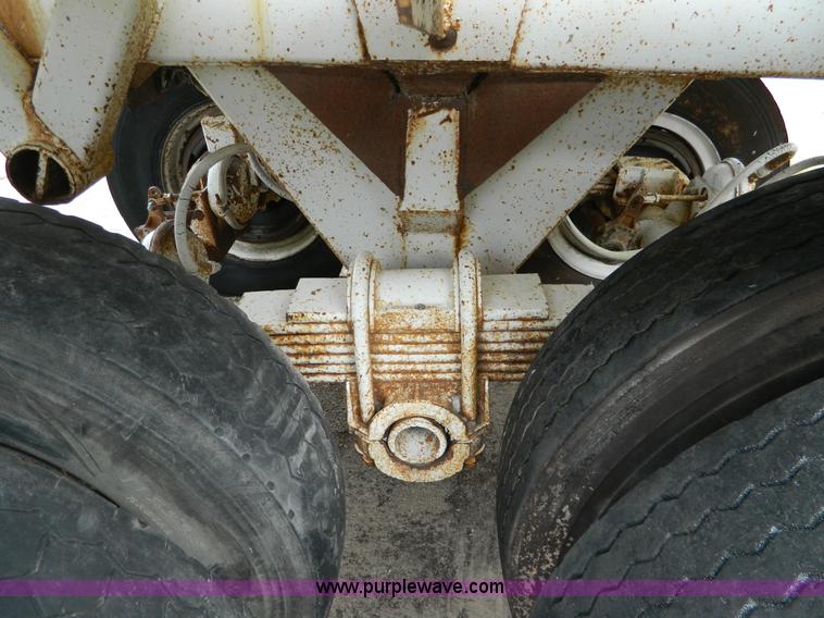 image for item J5126 1978 Cook SDS28RR end dump trailer