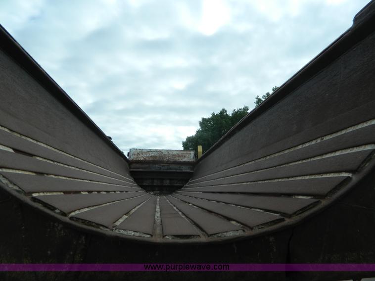 image for item J5126 1978 Cook SDS28RR end dump trailer