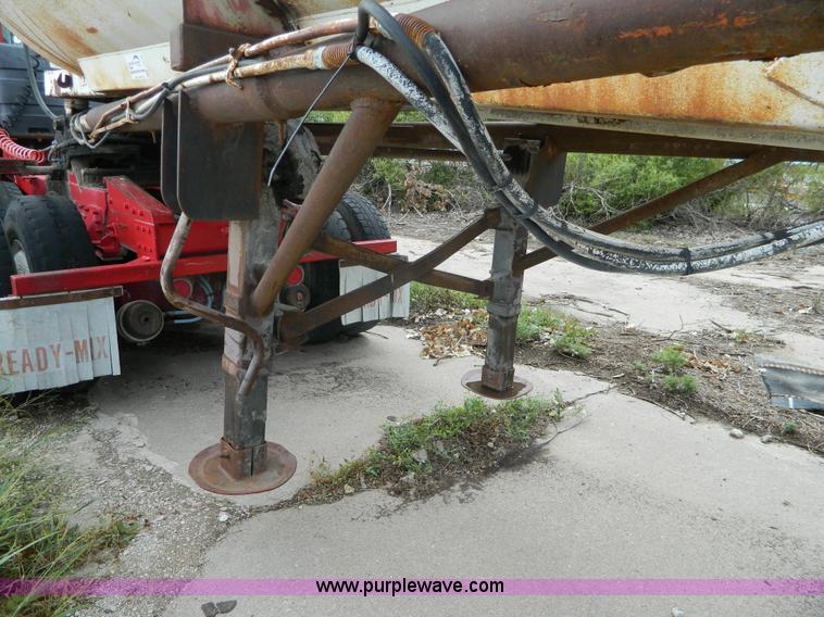 image for item J5126 1978 Cook SDS28RR end dump trailer