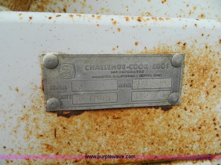 image for item J5126 1978 Cook SDS28RR end dump trailer