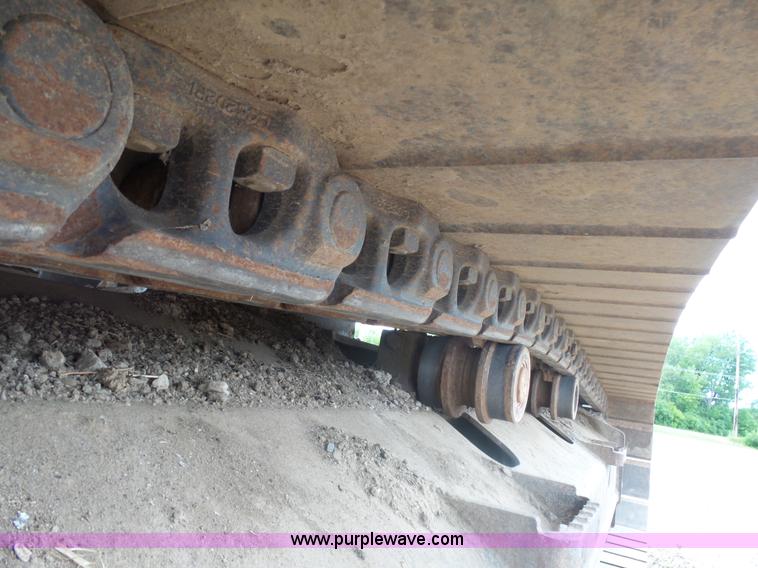 image for item J5476 2004 Kobelco SK330LC excavator