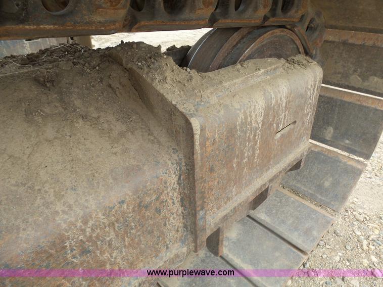 image for item J5476 2004 Kobelco SK330LC excavator