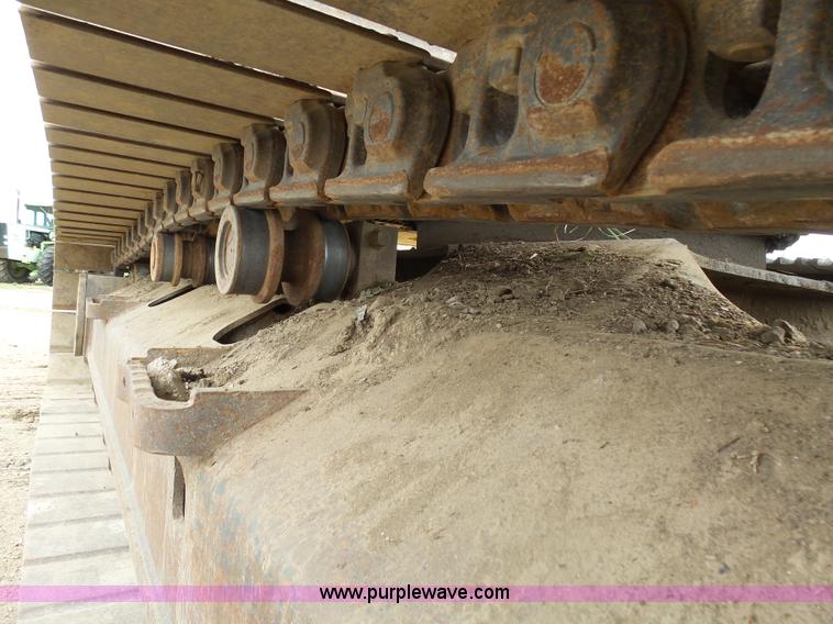 image for item J5476 2004 Kobelco SK330LC excavator