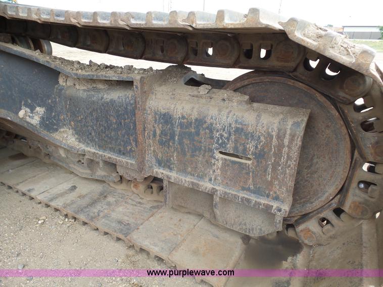 image for item J5476 2004 Kobelco SK330LC excavator