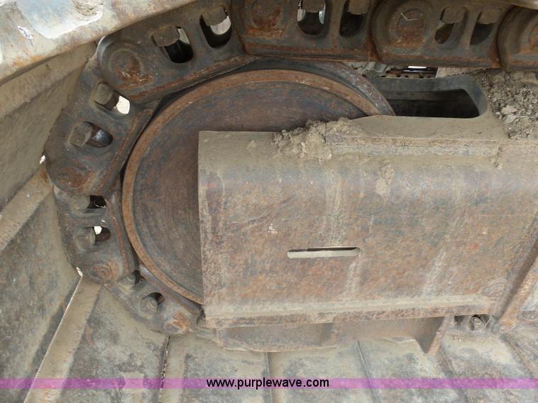 image for item J5476 2004 Kobelco SK330LC excavator