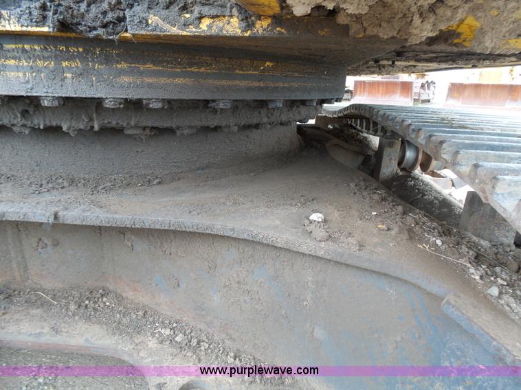 image for item J5476 2004 Kobelco SK330LC excavator