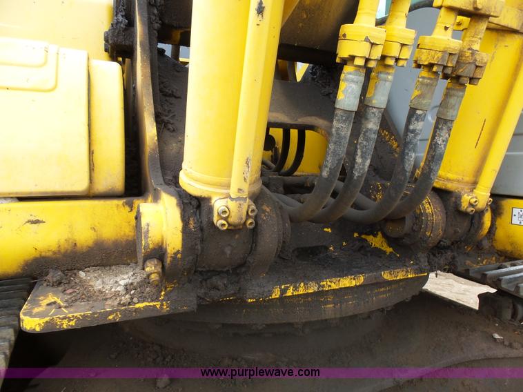 image for item J5476 2004 Kobelco SK330LC excavator