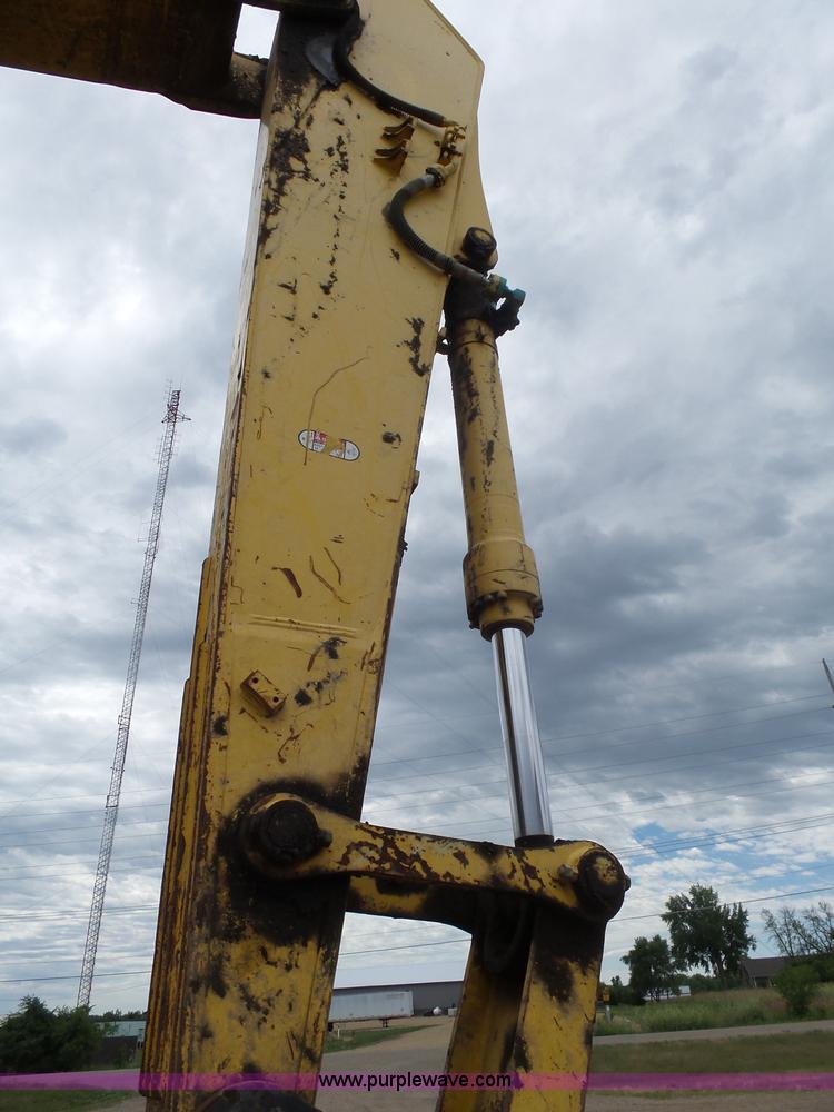 image for item J5476 2004 Kobelco SK330LC excavator