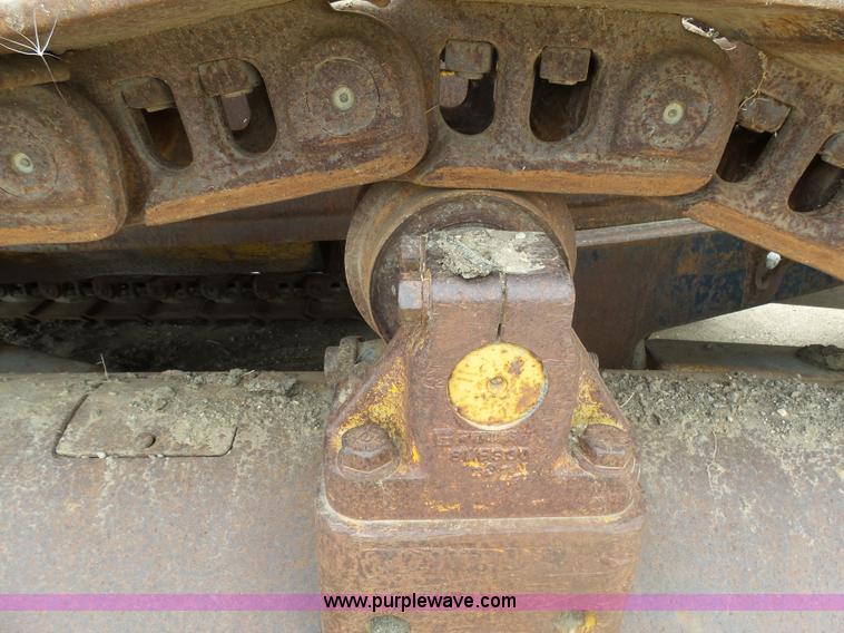 image for item J5480 1976 Caterpillar D9H dozer