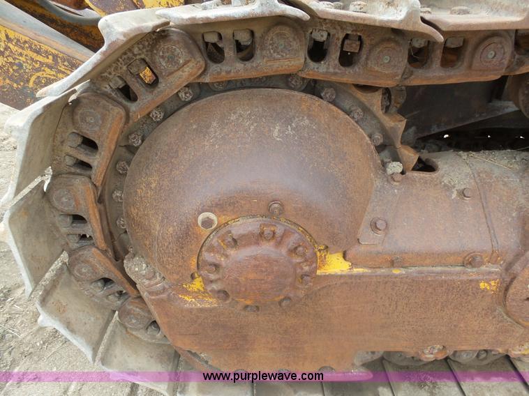 image for item J5480 1976 Caterpillar D9H dozer
