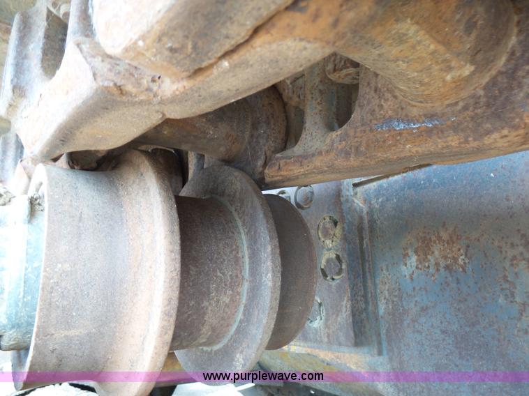 image for item J5480 1976 Caterpillar D9H dozer