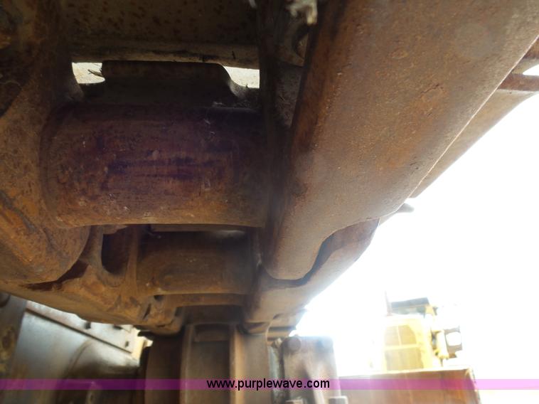image for item J5480 1976 Caterpillar D9H dozer