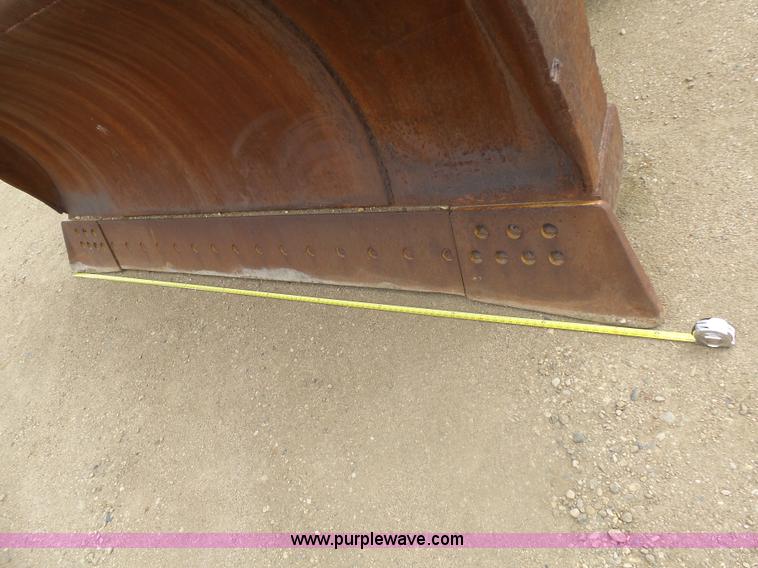 image for item J5480 1976 Caterpillar D9H dozer