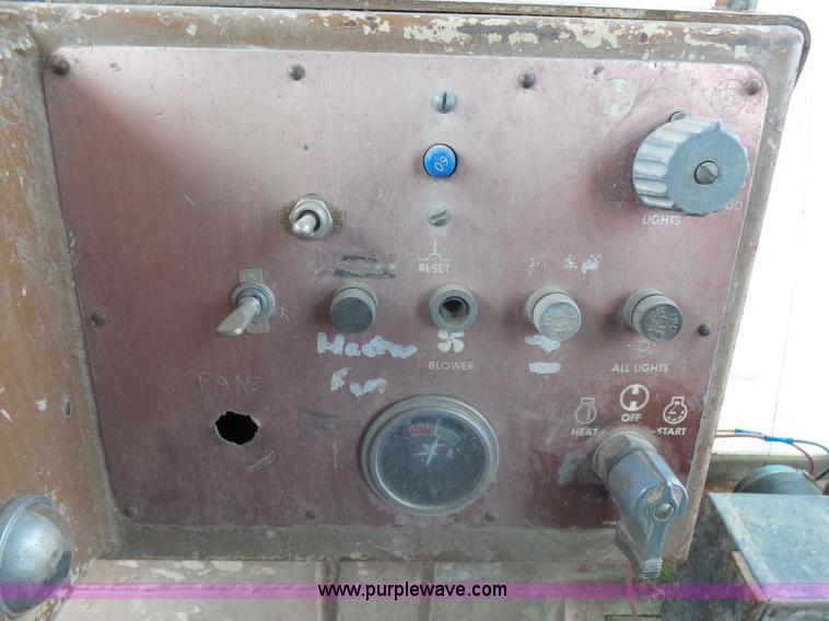 image for item J5480 1976 Caterpillar D9H dozer