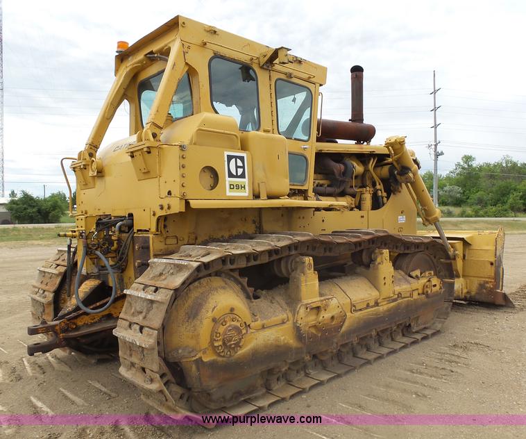 image for item J5491 1979 Caterpillar D9H dozer