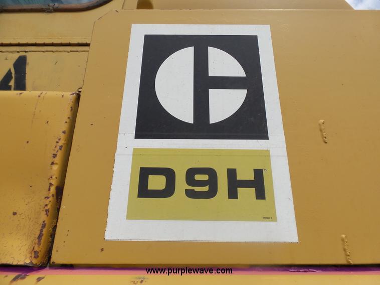 image for item J5491 1979 Caterpillar D9H dozer
