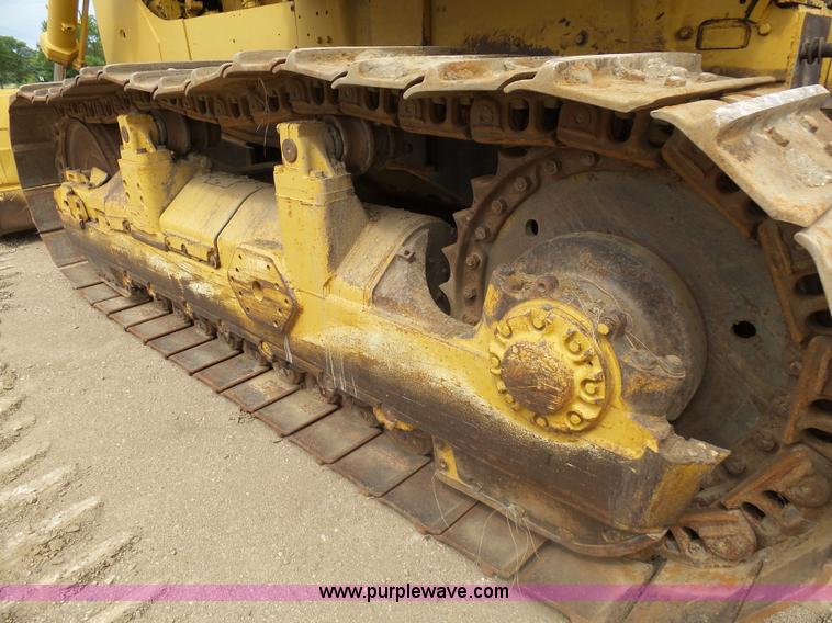 image for item J5491 1979 Caterpillar D9H dozer