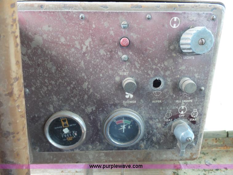 image for item J5491 1979 Caterpillar D9H dozer