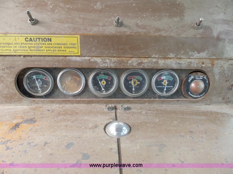 image for item J5491 1979 Caterpillar D9H dozer