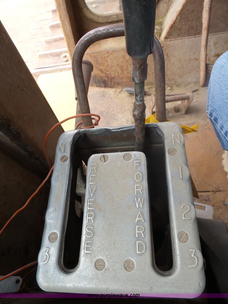 image for item J5491 1979 Caterpillar D9H dozer