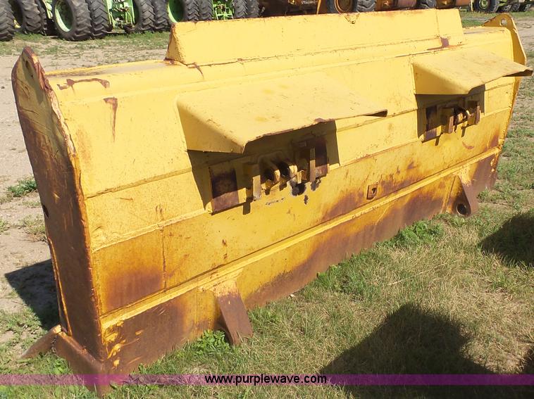 image for item J5491 1979 Caterpillar D9H dozer