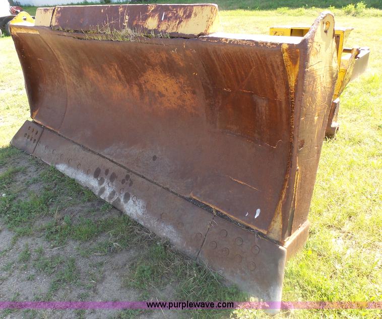 image for item J5491 1979 Caterpillar D9H dozer