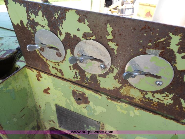 image for item J5493 1961 Terex TS14 water wagon