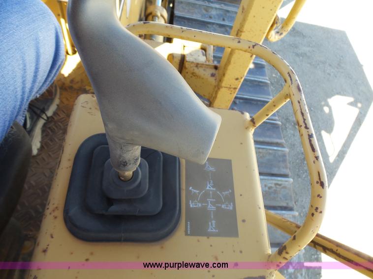 image for item J5498 1994 Caterpillar D5C LGP Series III dozer