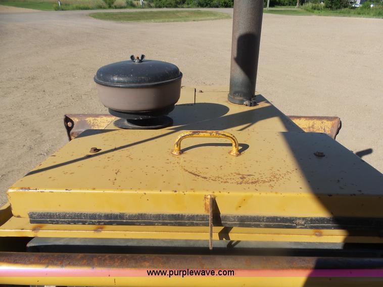 image for item J5498 1994 Caterpillar D5C LGP Series III dozer