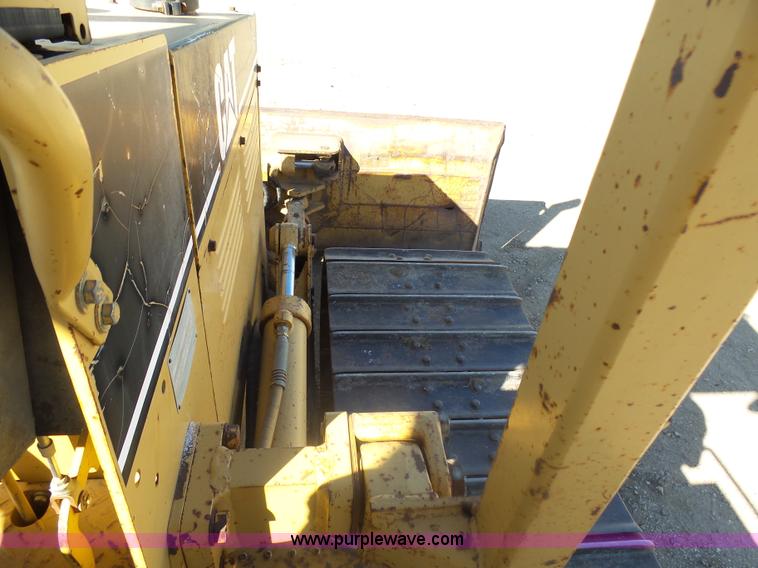 image for item J5498 1994 Caterpillar D5C LGP Series III dozer