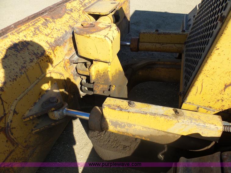 image for item J5498 1994 Caterpillar D5C LGP Series III dozer