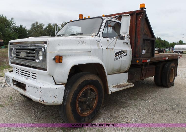 image for item K1171 1973 Chevrolet Custom Deluxe flatbed truck
