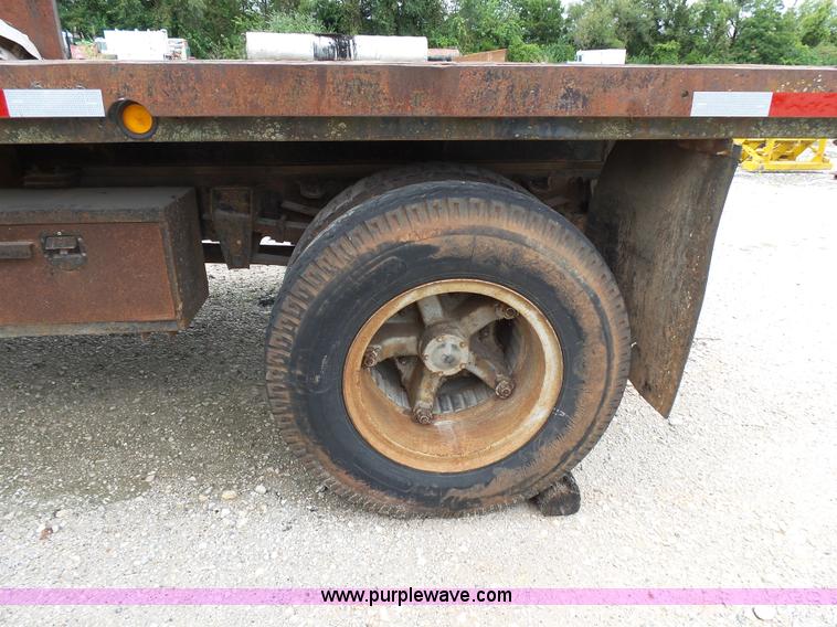 image for item K1171 1973 Chevrolet Custom Deluxe flatbed truck