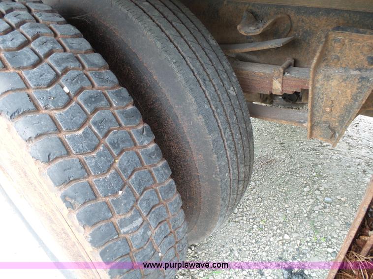 image for item K1171 1973 Chevrolet Custom Deluxe flatbed truck