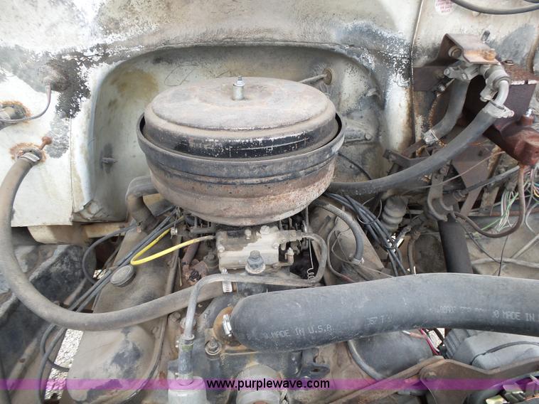 image for item K1171 1973 Chevrolet Custom Deluxe flatbed truck