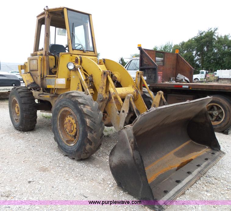image for item K1172 1979 Caterpillar 920 wheel loader